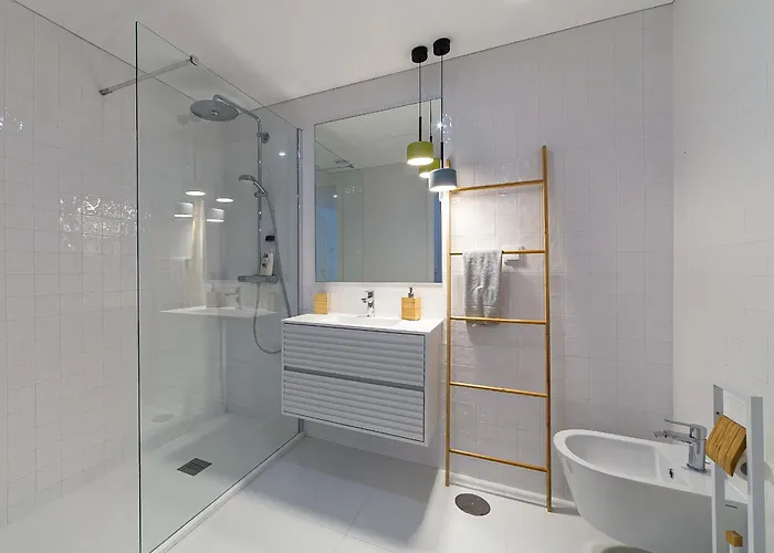 Lina By Sweet Aveiro